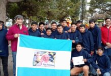 Homenaje a Francisco en Caleta Olivia